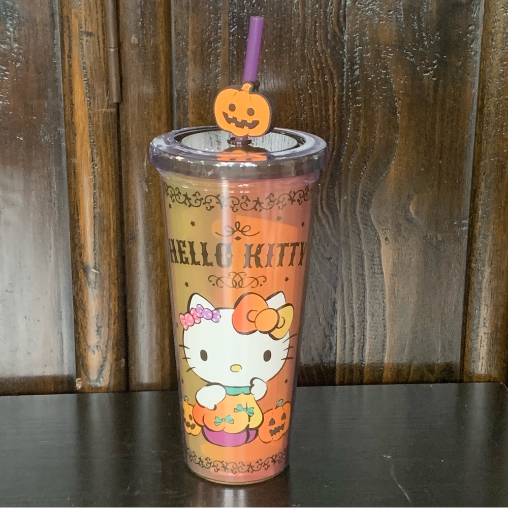 Hello Kitty Pumpkin Patch Halloween Tumbler with Jack O’Lantern Straw Charm